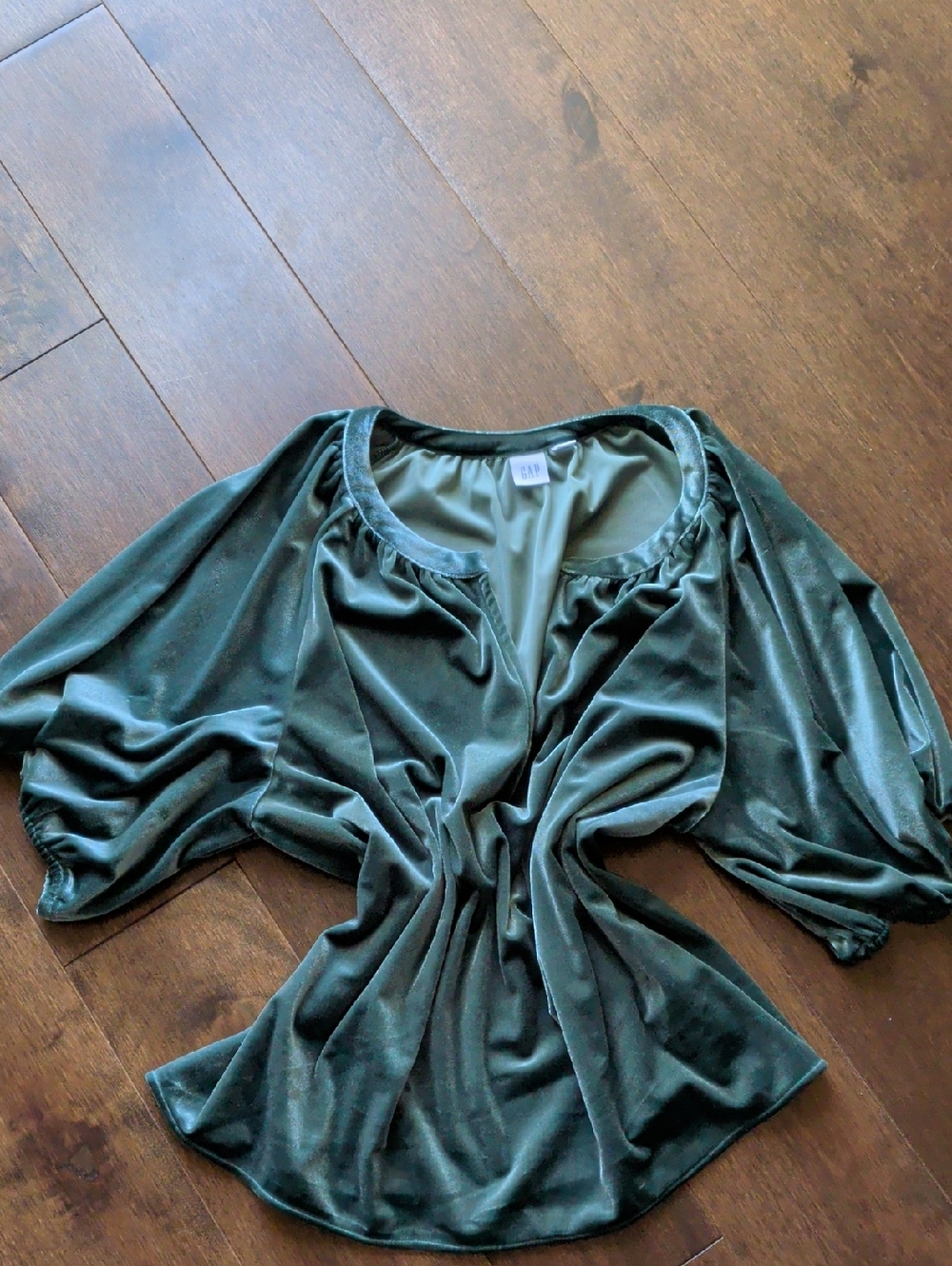 GAP Satin-Look‎ Top in Olive Green